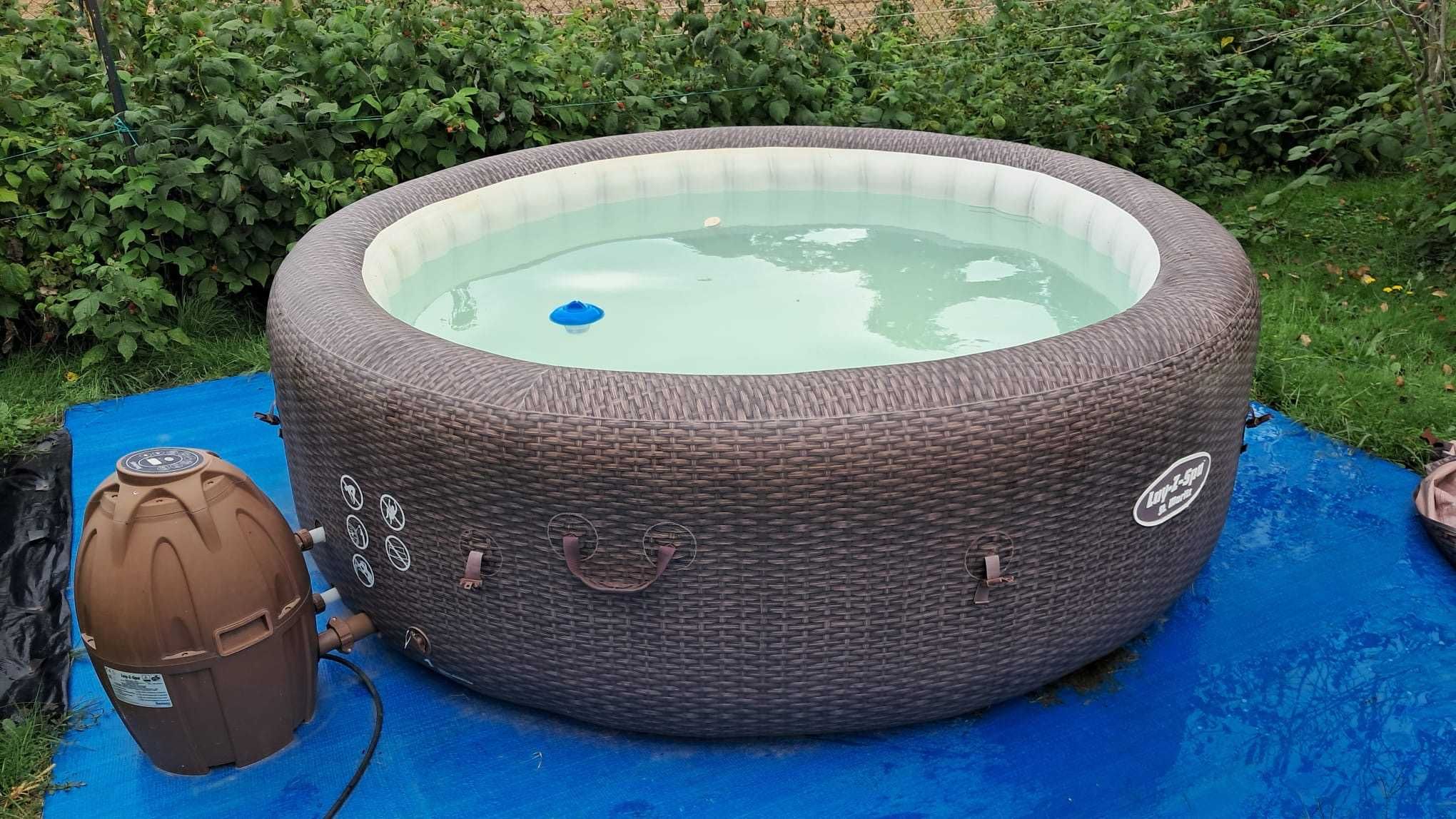 Basen ogrodowy jacuzzi Lay-Z-Spa