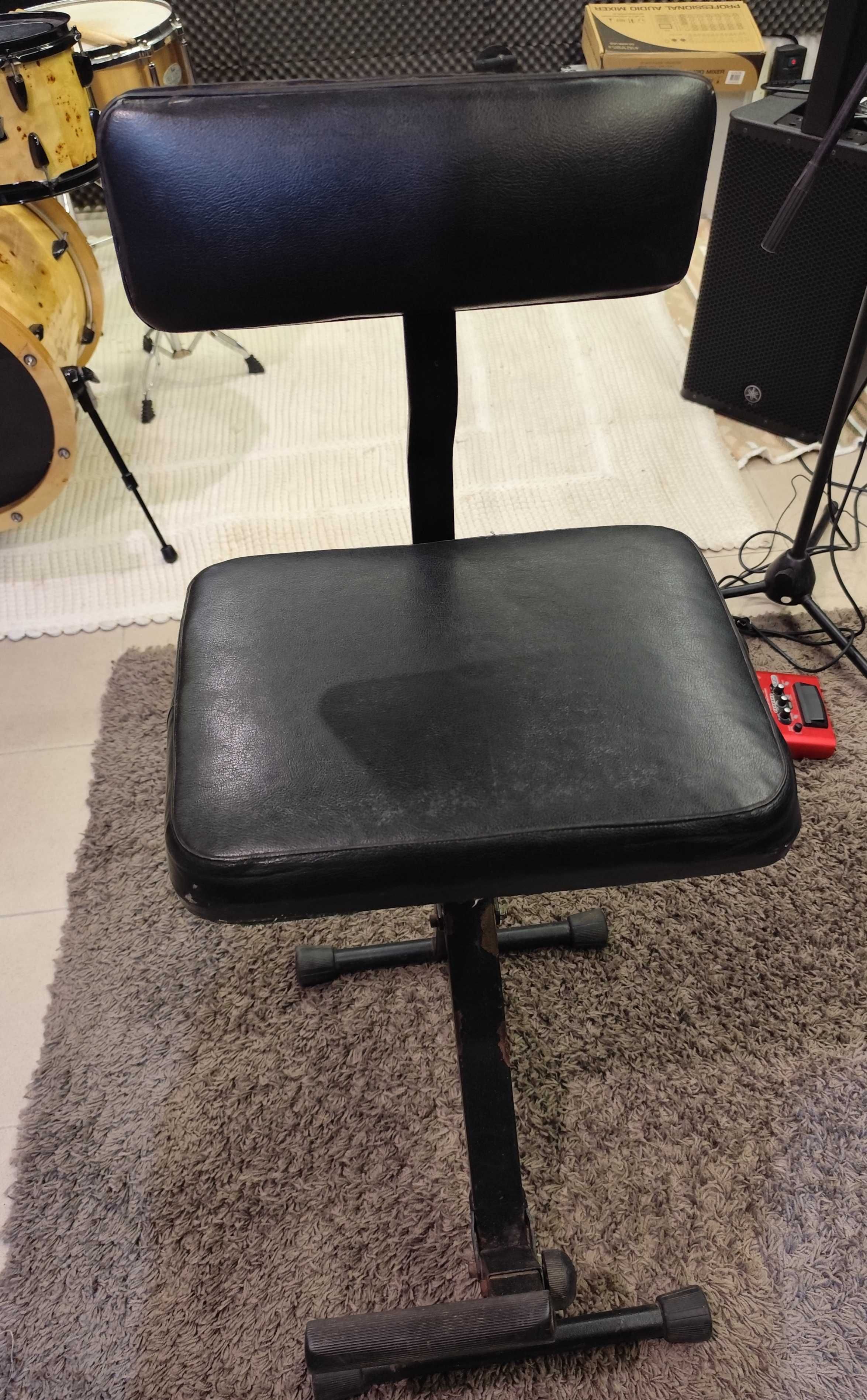 Banco para instrumentista + Mic screen