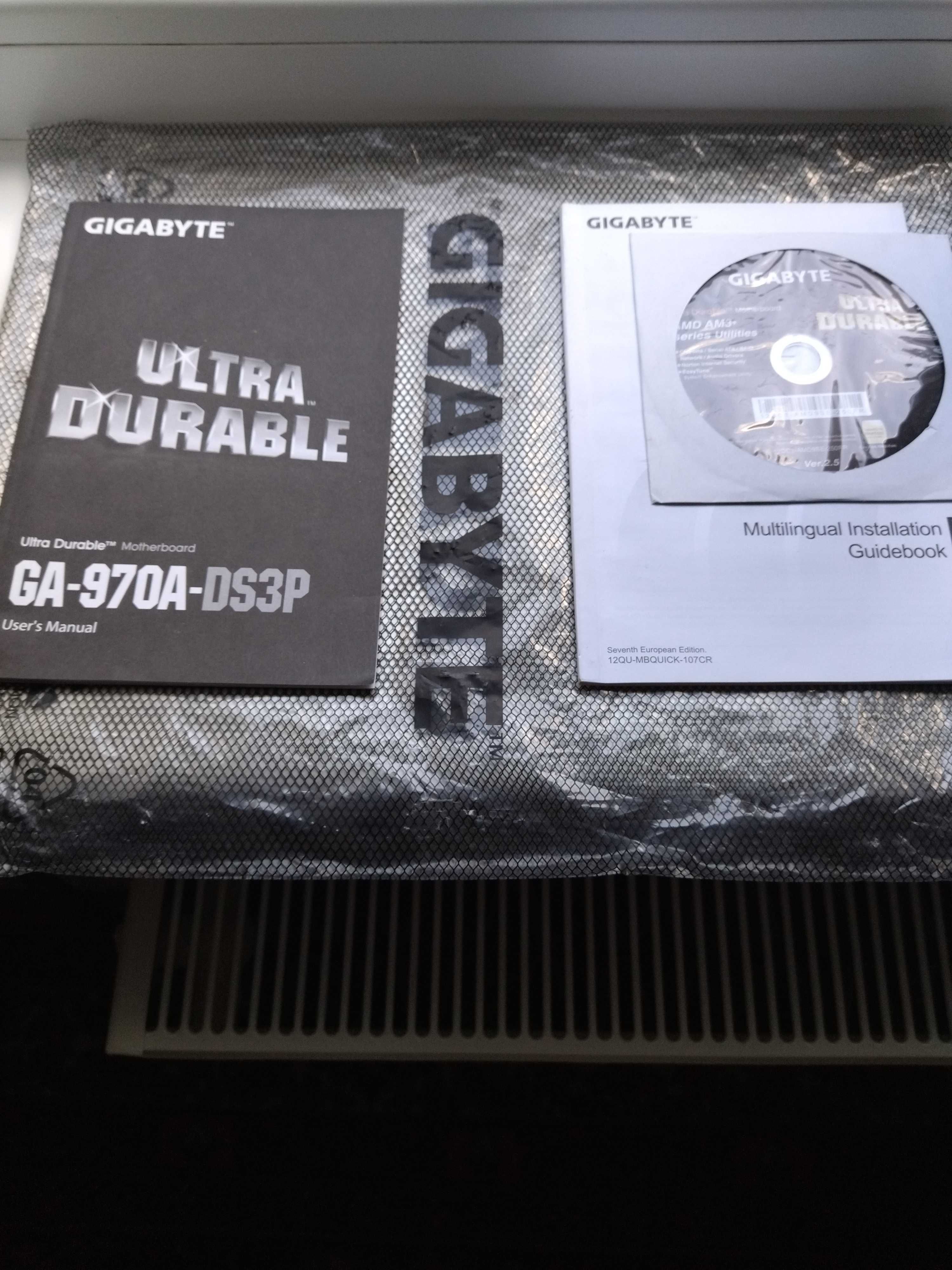 Комплект Gigabyte GA-970A-DS3P + AMD Phenom II X6 1075T(HDT75TFBK6DGR)