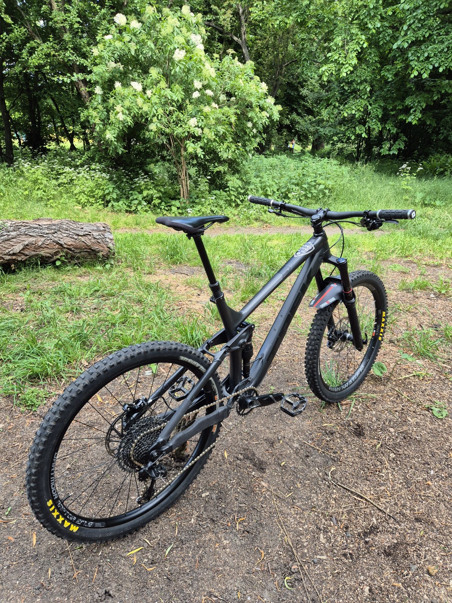 TREK Remedy 8, rozmiar L, koła 27.5" (enduro, trail)