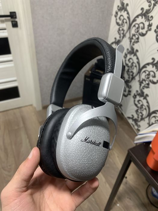 Срочно продаю Marshall Monitor 2
