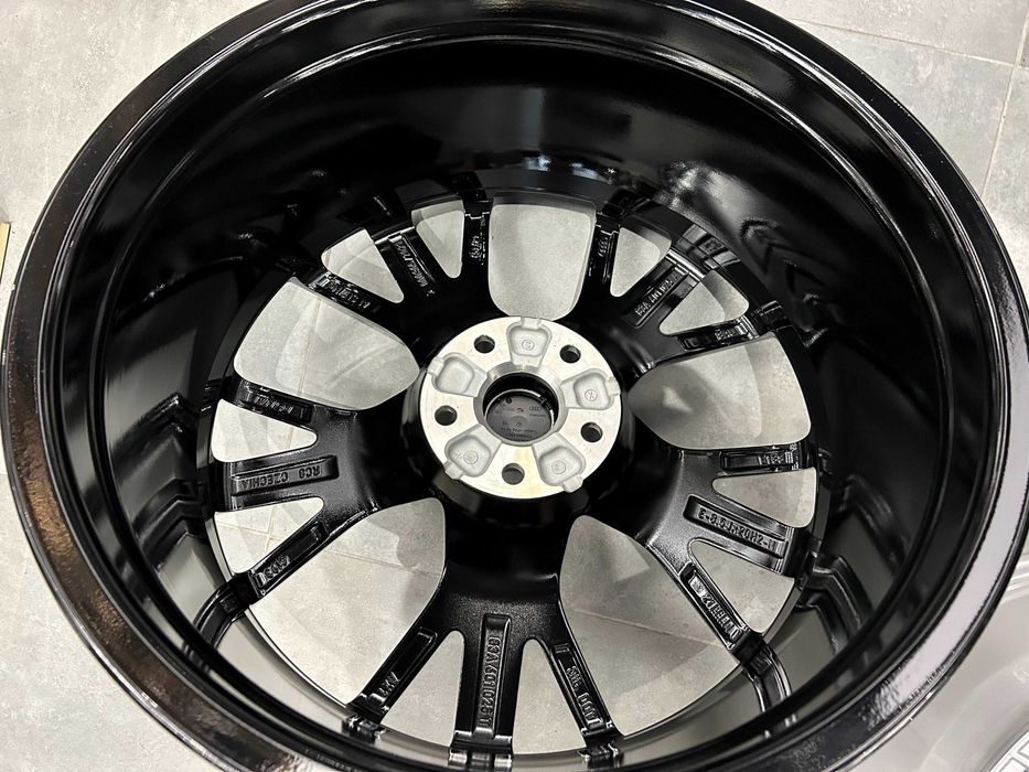 Oryginalne felgi aluminiowe 20 5x112 Audi Q3 RSQ3 Tiguan Kodiaq Superb