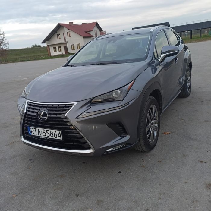 Lexus  NX300H hybrid Gwaracnja Niski przebeig