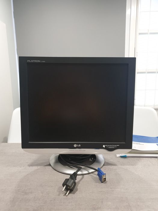 Vendo Monitor LG impecavel
