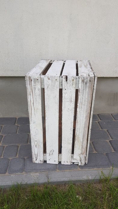 Skrzynka na jabłka biała prowansja odnowiona