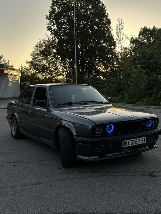 Продам БМВ е30