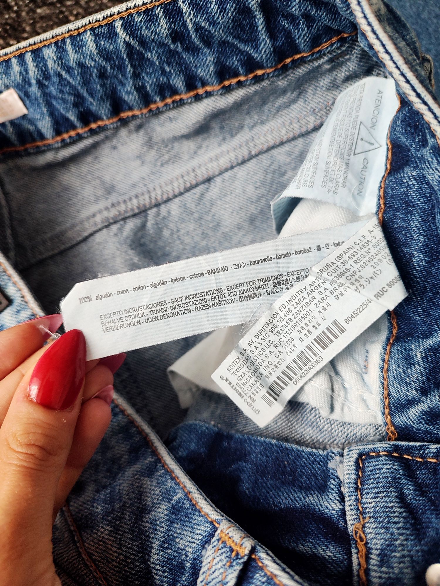 Damskie jeansy proste Zara z rozdarciami proste niebieskie S/36