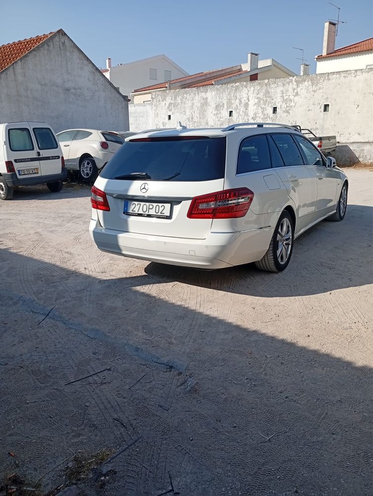 Mercedes e220 do ano 2011