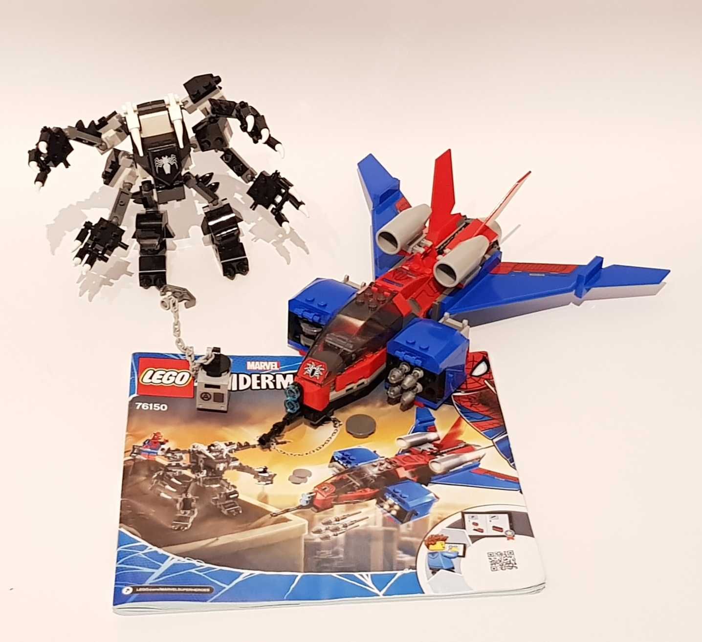 Lego Super Heroes Spiderjet vs. Venom Mech 76150