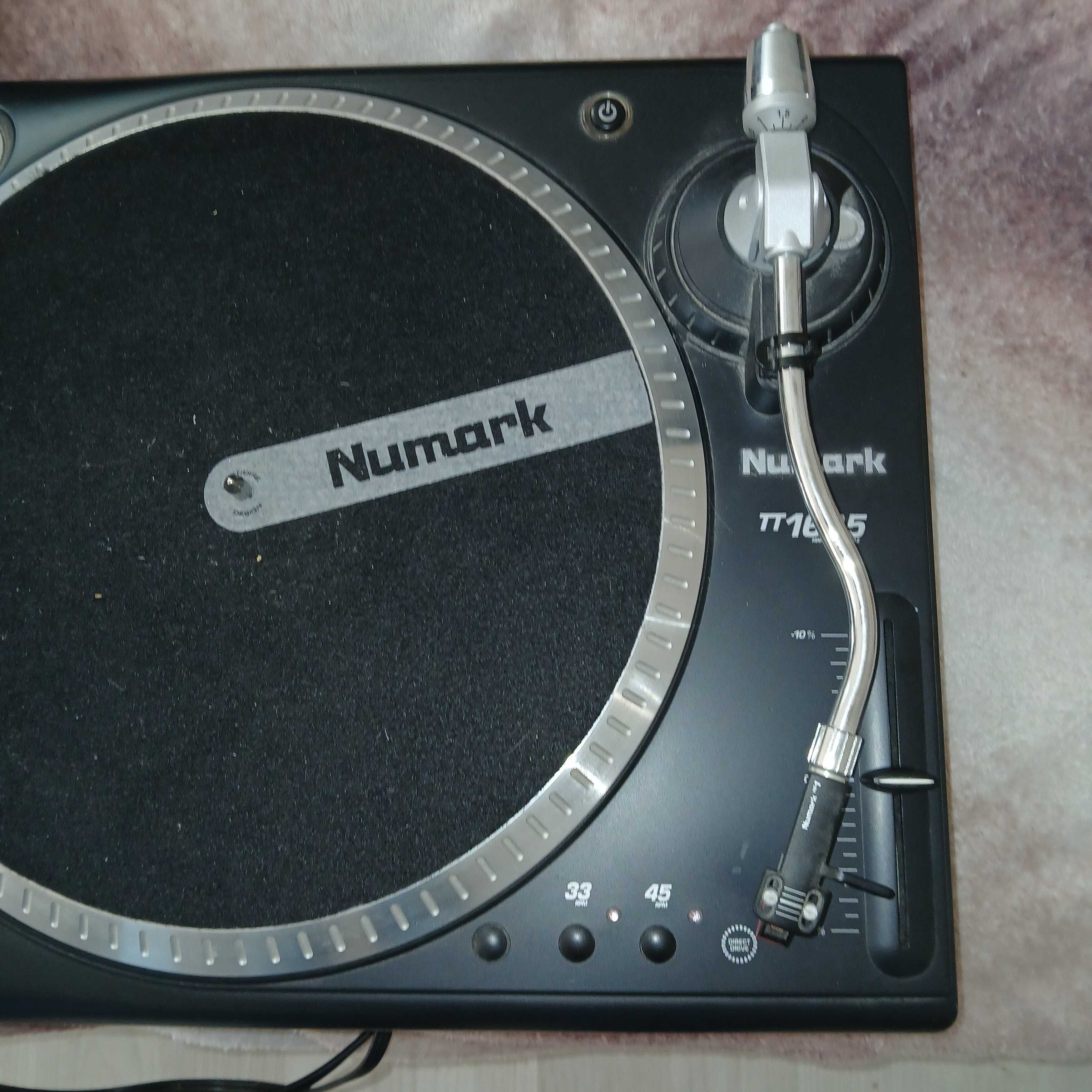 Gramofon. Numark. TT 1625.  Direct drive.  2 sztuki .