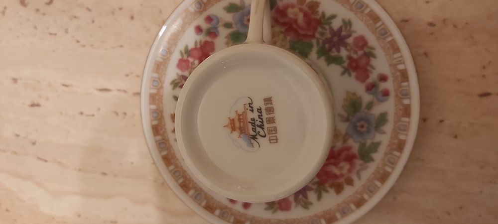 Komplet chińskiej porcelany do espresso