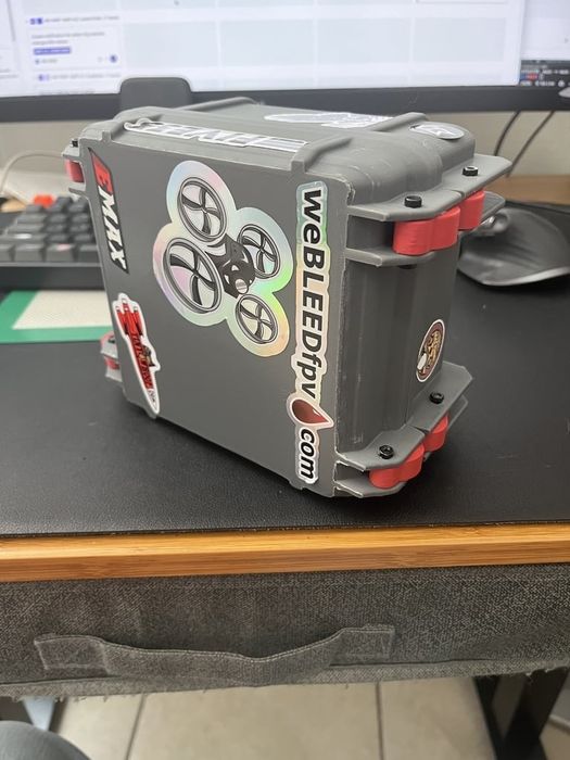 Кейс для вупа зарядки и акамуляторов