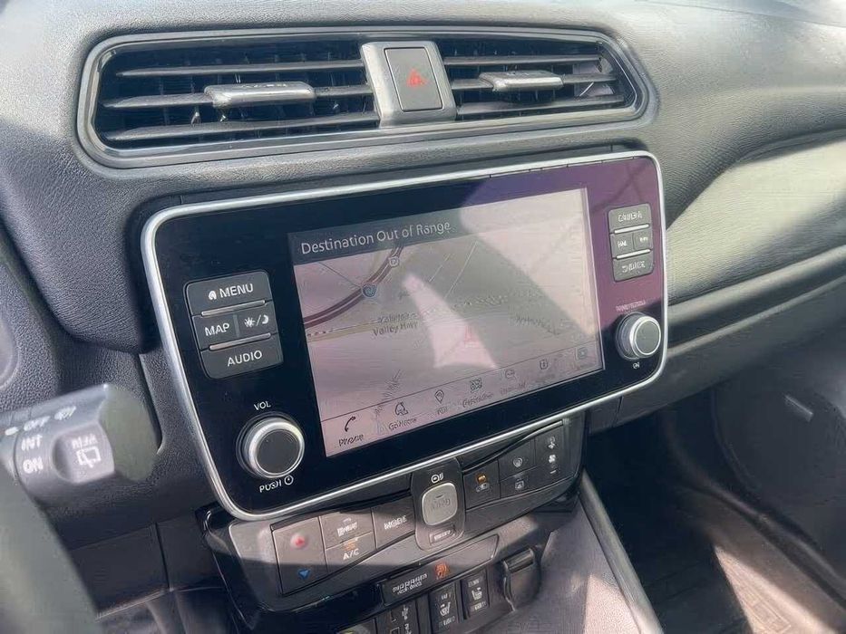 Nissan LEAF SL Plus      2020