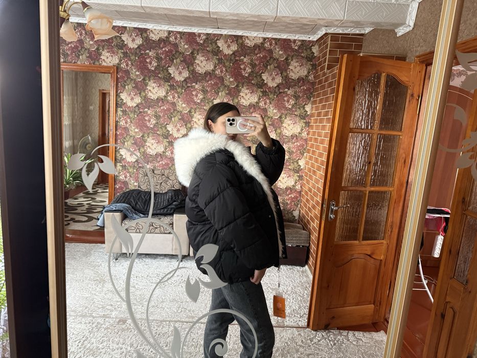 Стильна зимова куртка