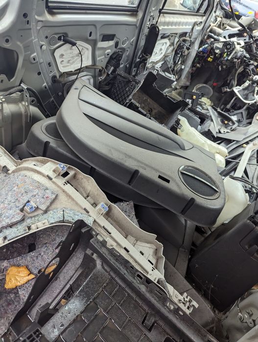 Разборка (шрот )Renault scenic 3 (grandscenic) с 2009 по 2016 год 2