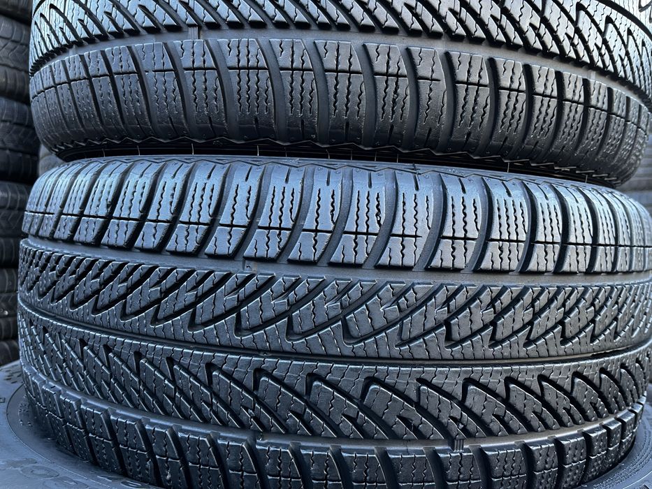 225/40R18 (зима 2шт)GoodYear UltraGrip 8 Вул.Дружківська12