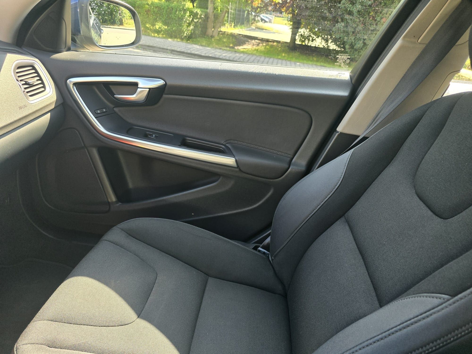 Sprzedam zadbane VOLVO S60