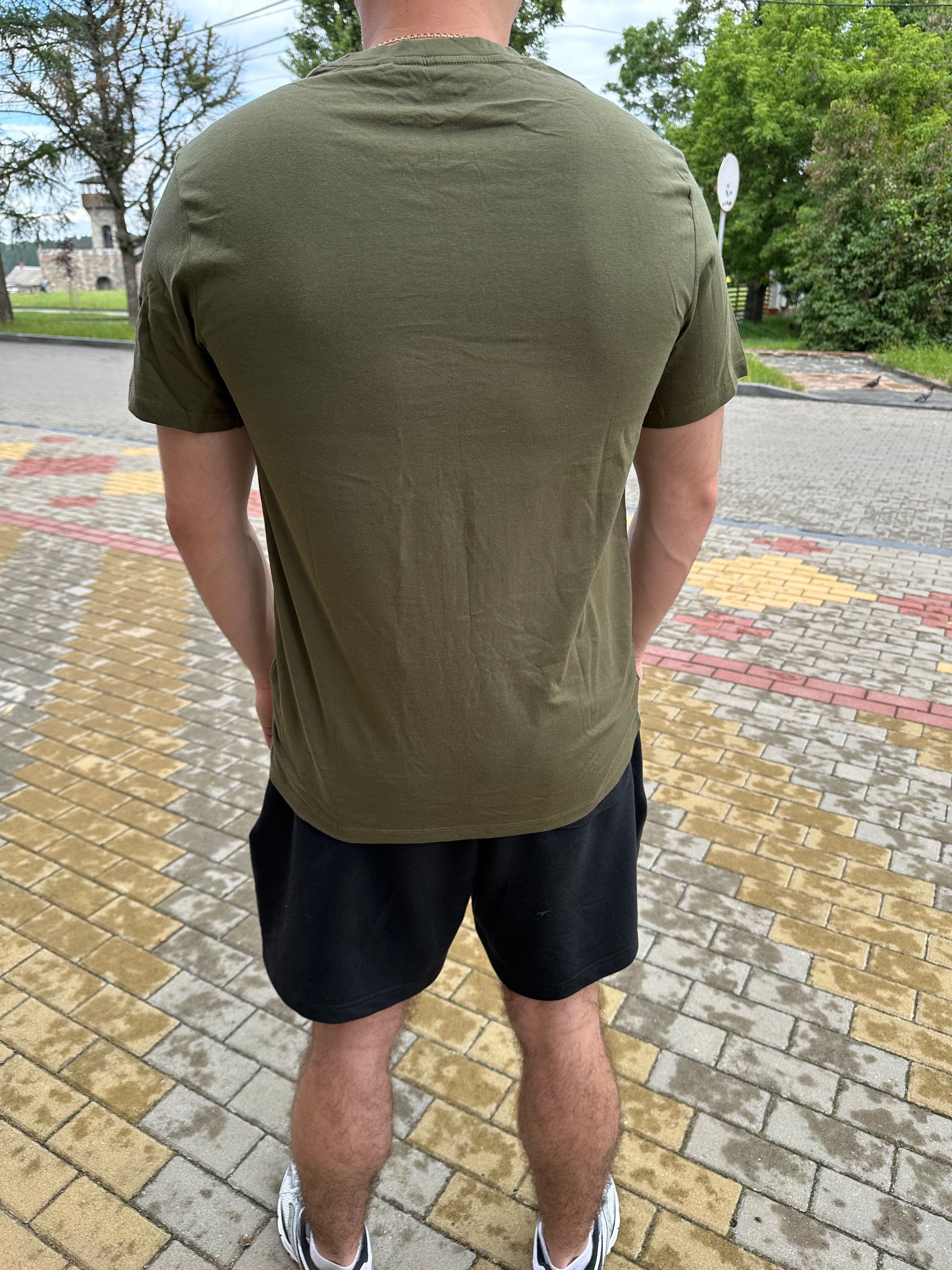 Оригінальна футболка Guess