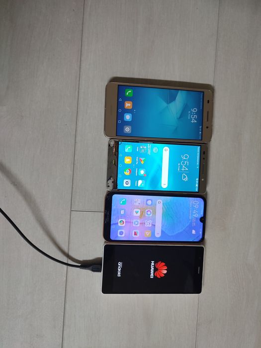 Huawei лот телефонов,одним лотом, цена за всё.