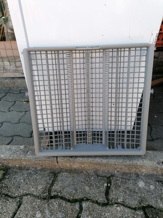 Terceiro cesto de máquina de lavar louça Siemens