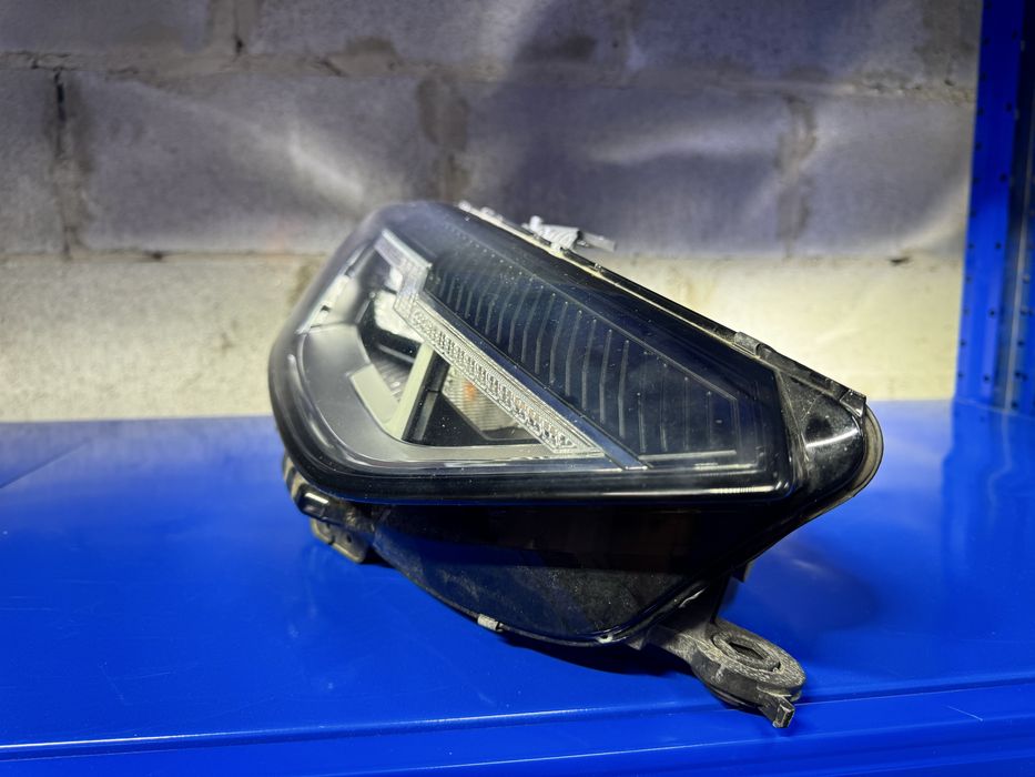 Audi A4b9 рест USA права фара Америка Ауді А4Б9  8W0941012B
