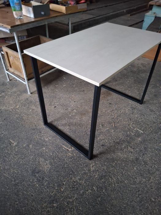 Стіл лофт для навчання та офісу