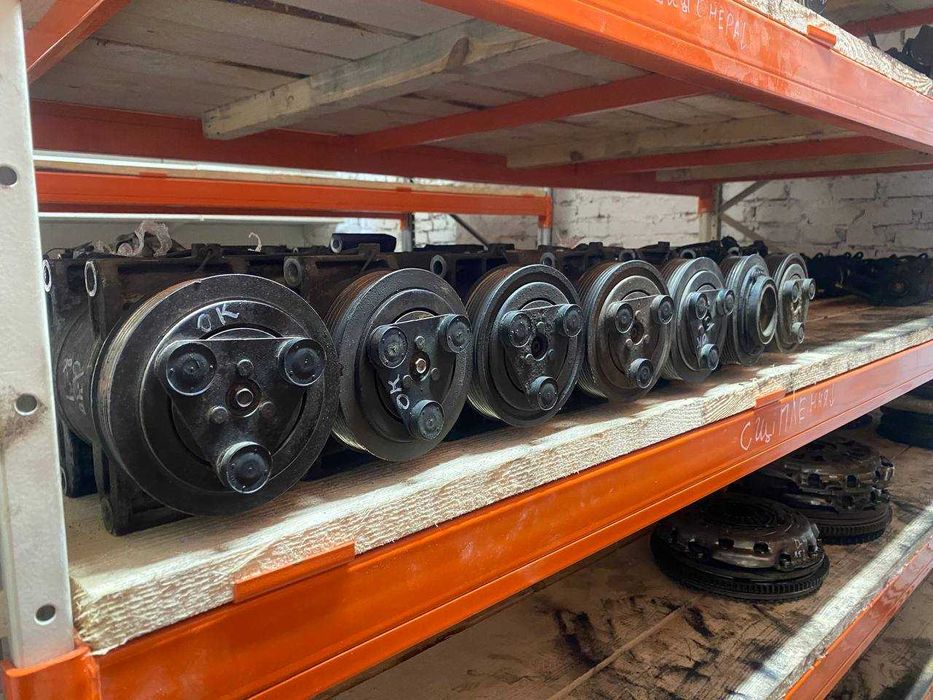 Компресор кондиціонера кондиционера Nissan Pathfinder R51 Navara D40
