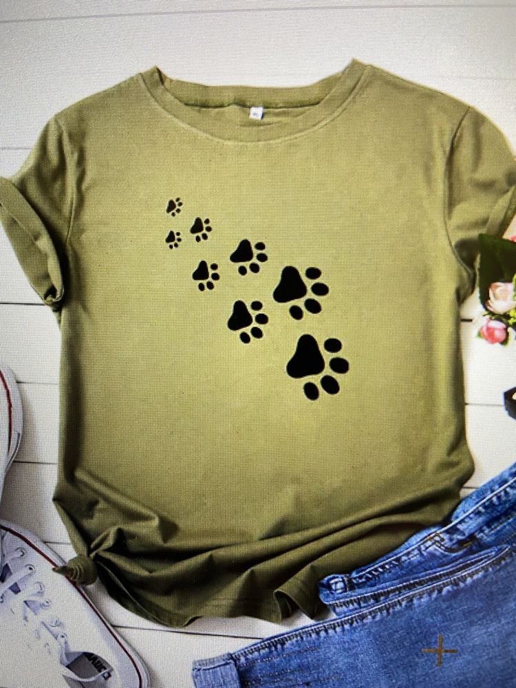 T-shirt de senhora com patinhas de cão