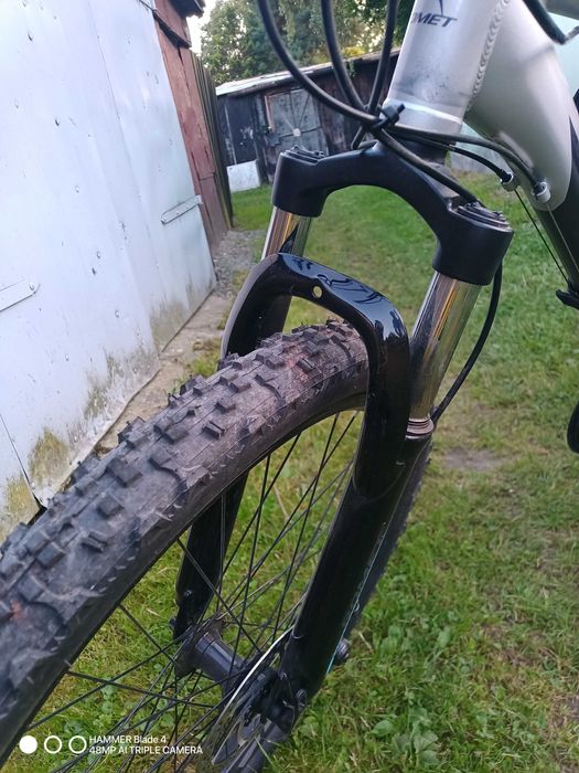 Sprzedam rower w bardzo dobrym stanie z gwarancją.