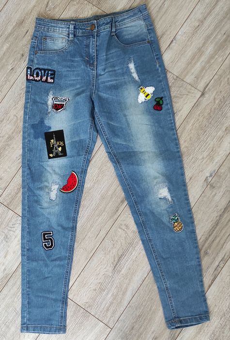 Spodnie z naszywkami oryginalne jeans rozmiar S jak nowe