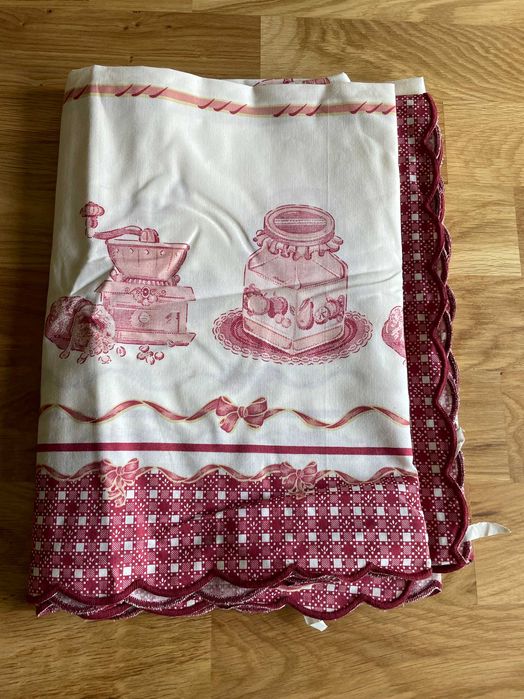 Toalha de Mesa Retangular NOVA