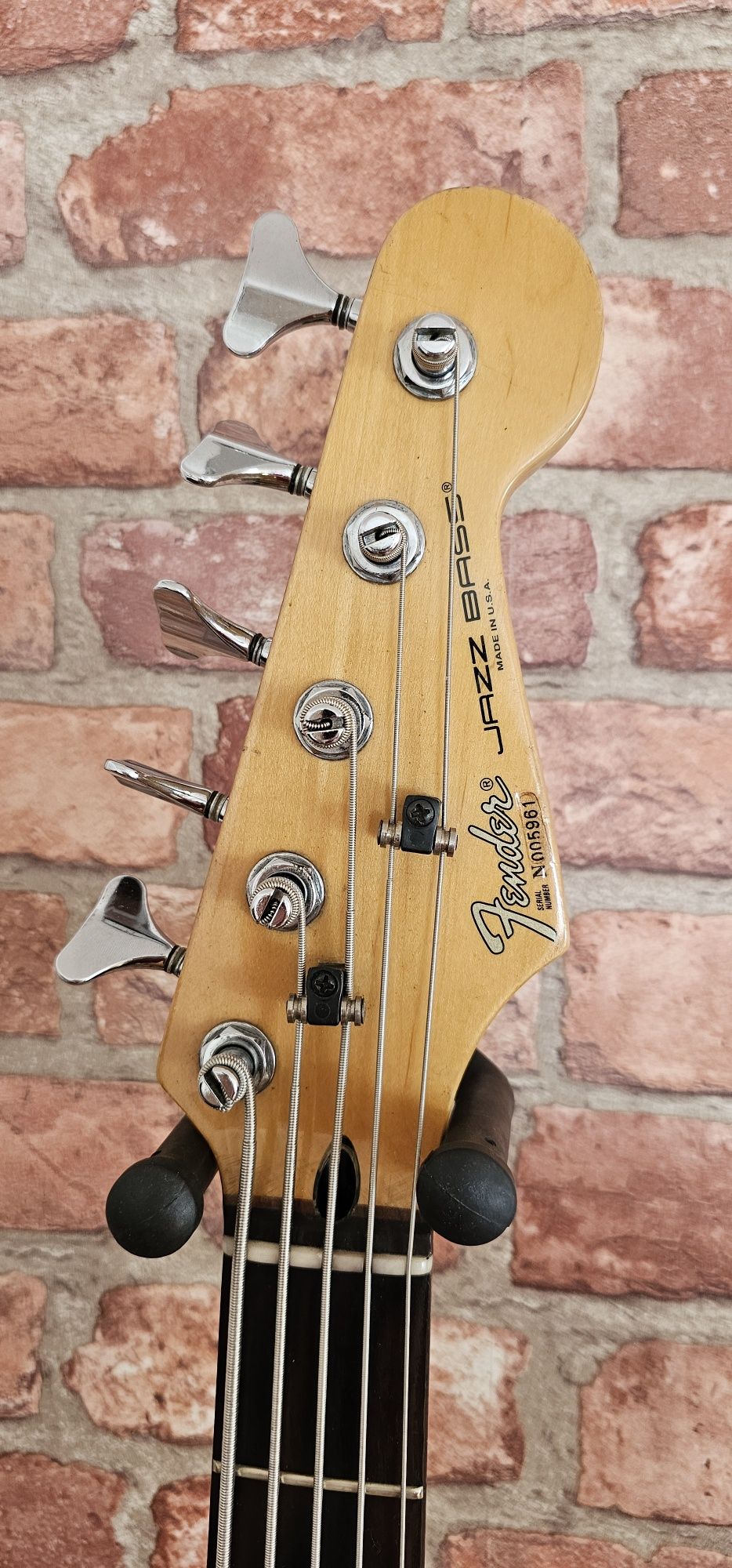 Fender Jazz Bass PLUS