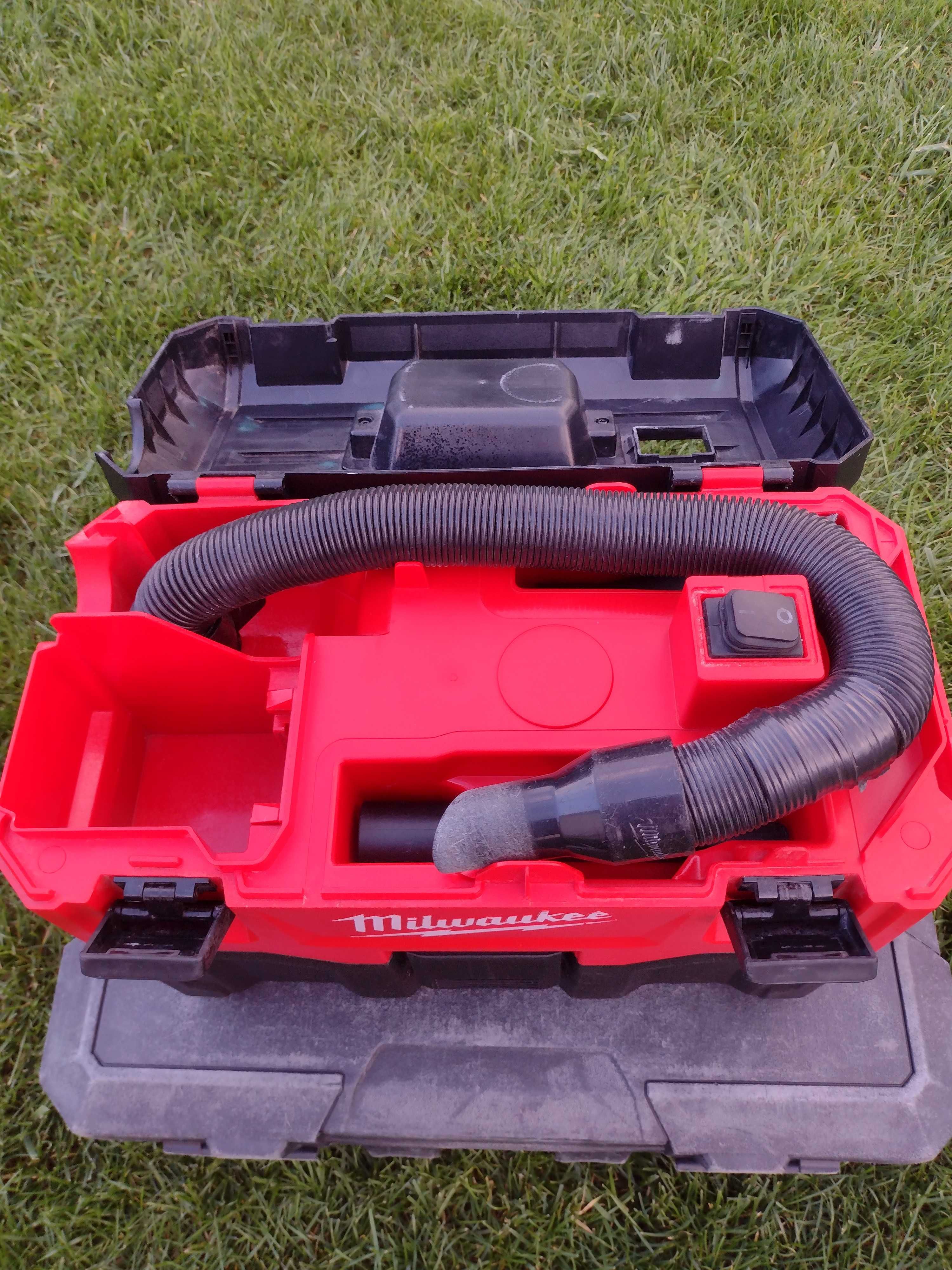 Odkurzacz Milwaukee M18-VC2