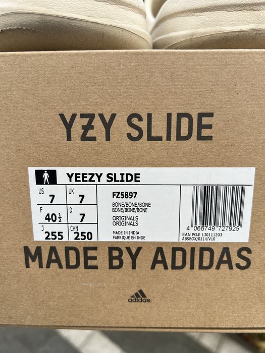 Adidas Yeezy Slide Bone klapki 40.5