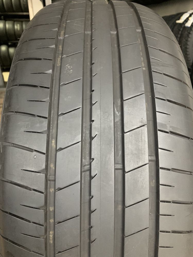 235/50/20 100W Bridgestone ALENZA 001