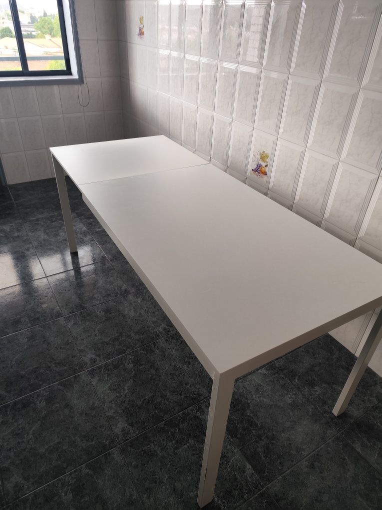 Mesa extensível IKEA