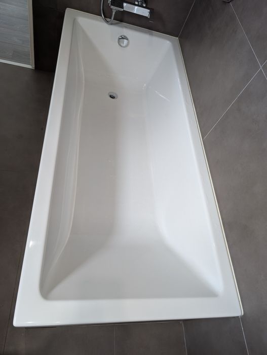 Banheira 180 com oferta torneira misturadora