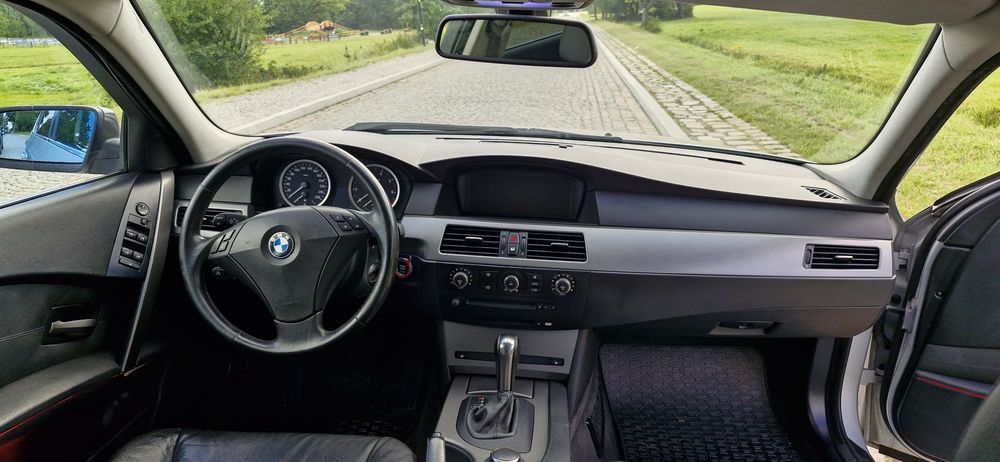 BMW  e60 523i  2.5l Niski przebieg