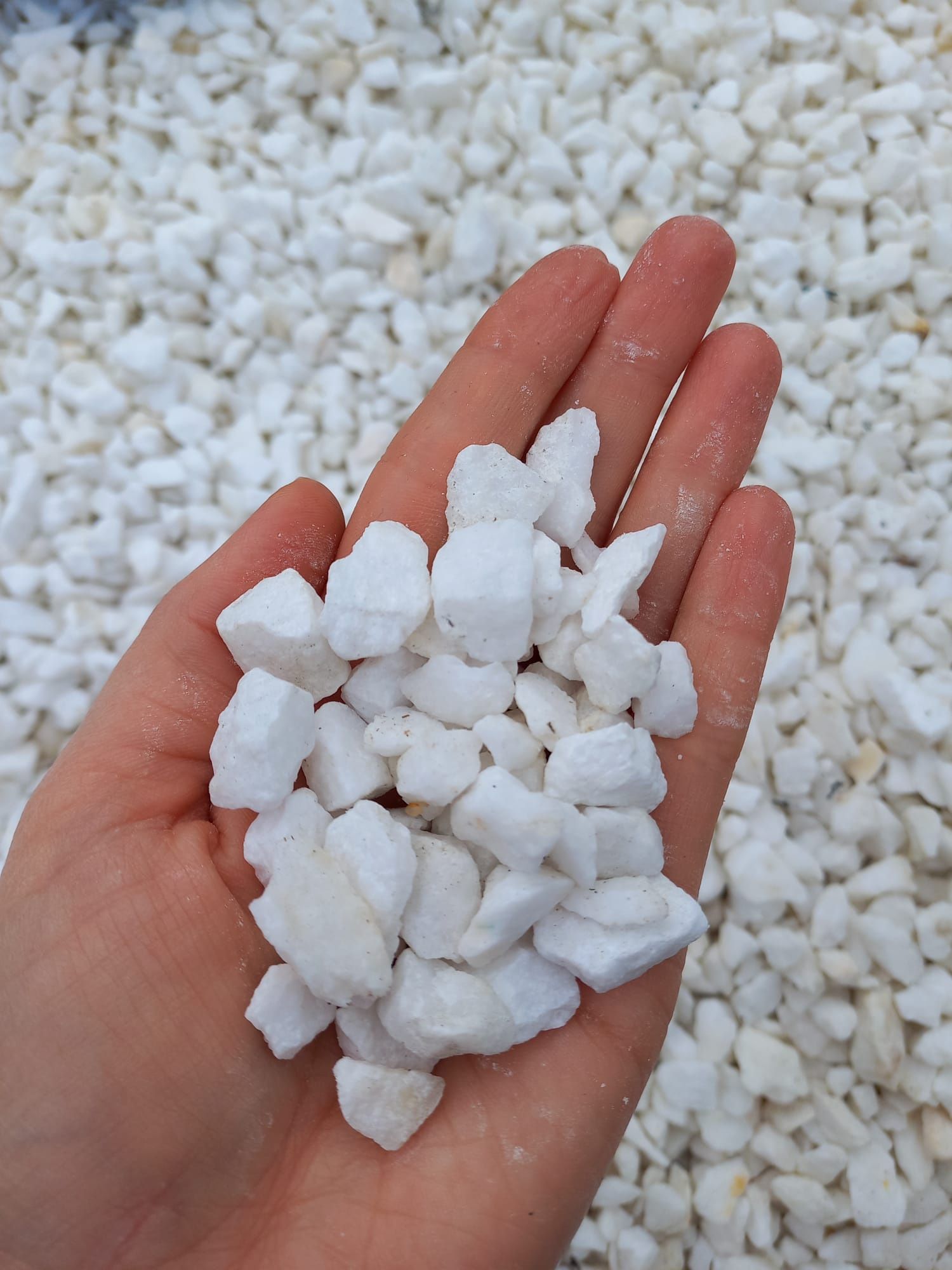 Otoczak śnieżnobiały i grys biały grecki Thassos kamień naturalny tona