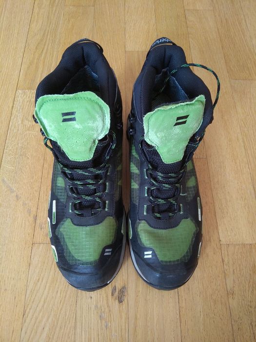 Черевики трекінгові