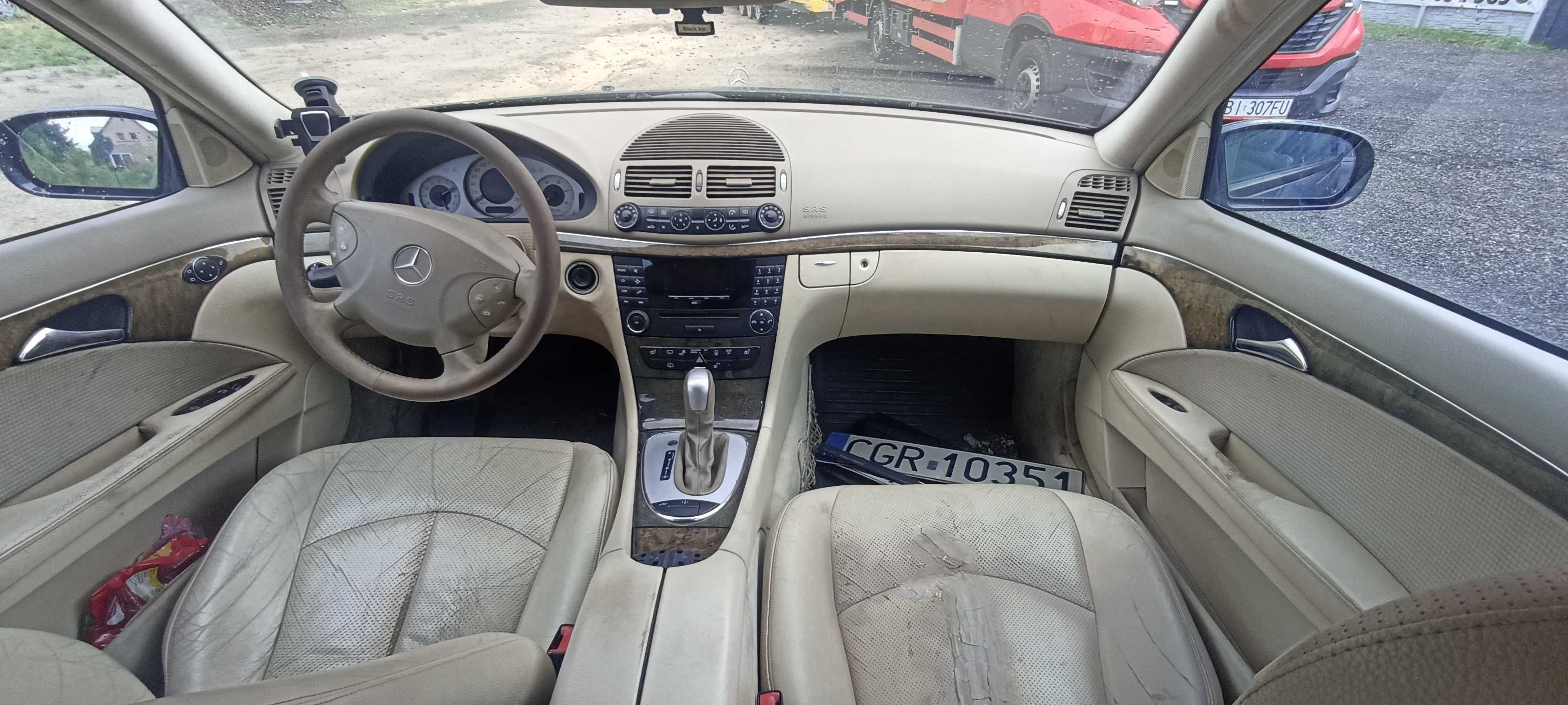 mercedes e klasa w 211 3.2 cdi R6 lak 189 samochód na części