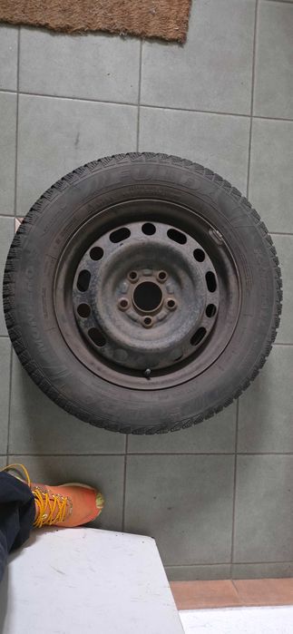 4 Felgi Stalowe z oponami zimowymi 195/65/R15 Fulda