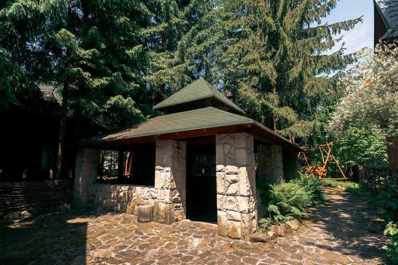 Продається котедж в Яремче - центр, 20 хв пішки до водоспаду «Прибій»
