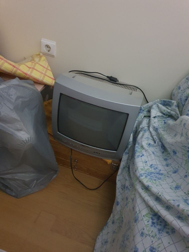 Vendo televisão em boas condições