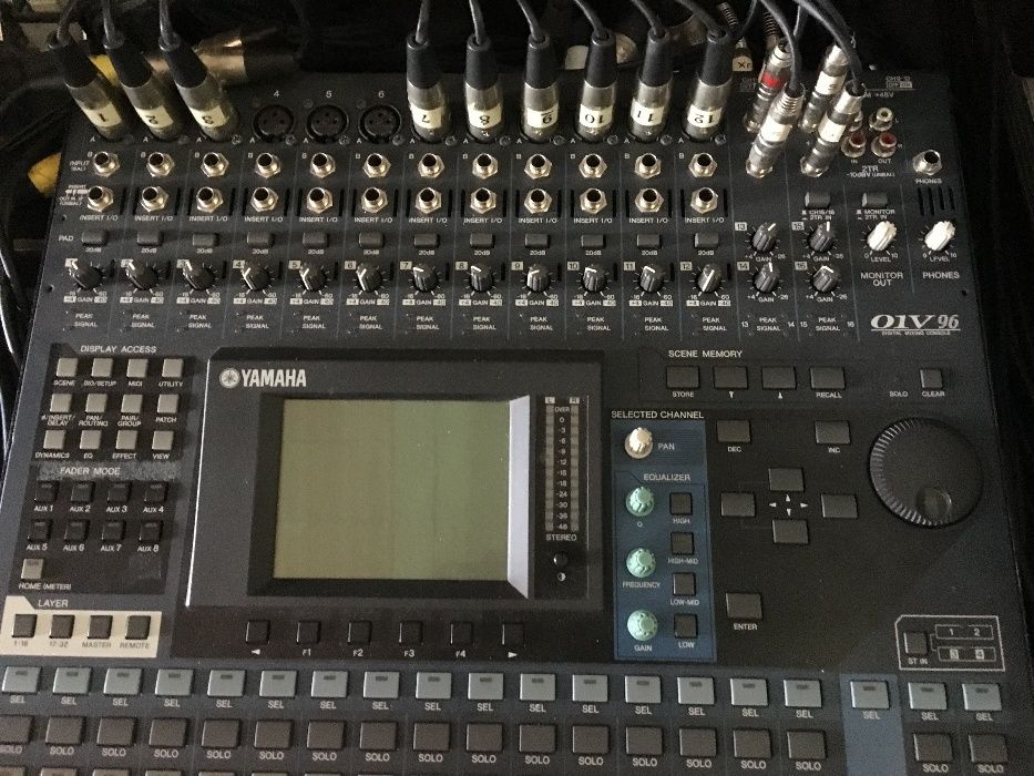 Mesa Som Yamaha 01V96 + Multicore