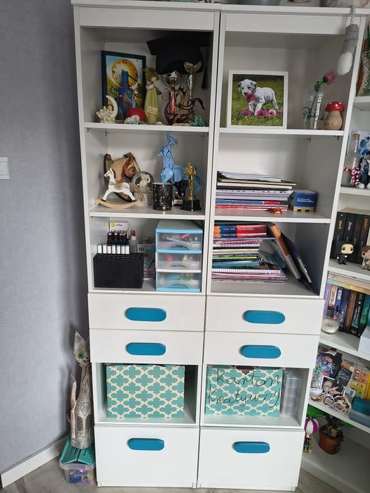 Regały białe/ półki plus szuflady