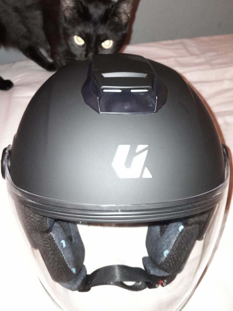Capacete novo, nunca usado