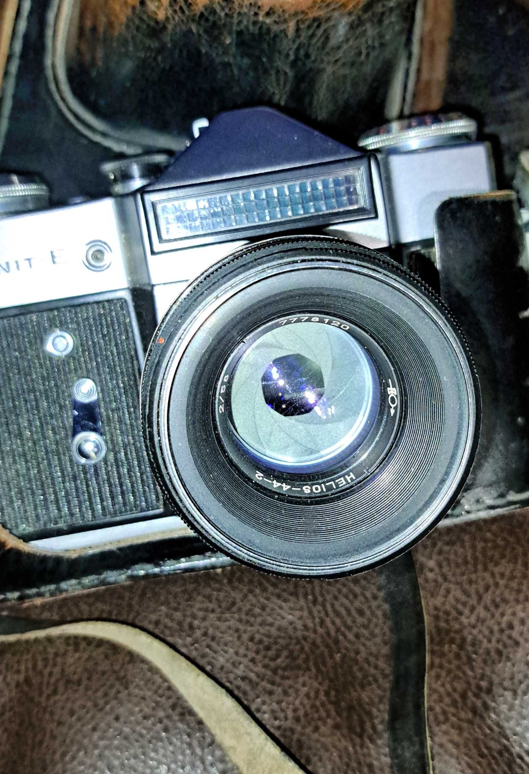 Aparat Zenit-e Obiektyw Helios 44-2 Etui