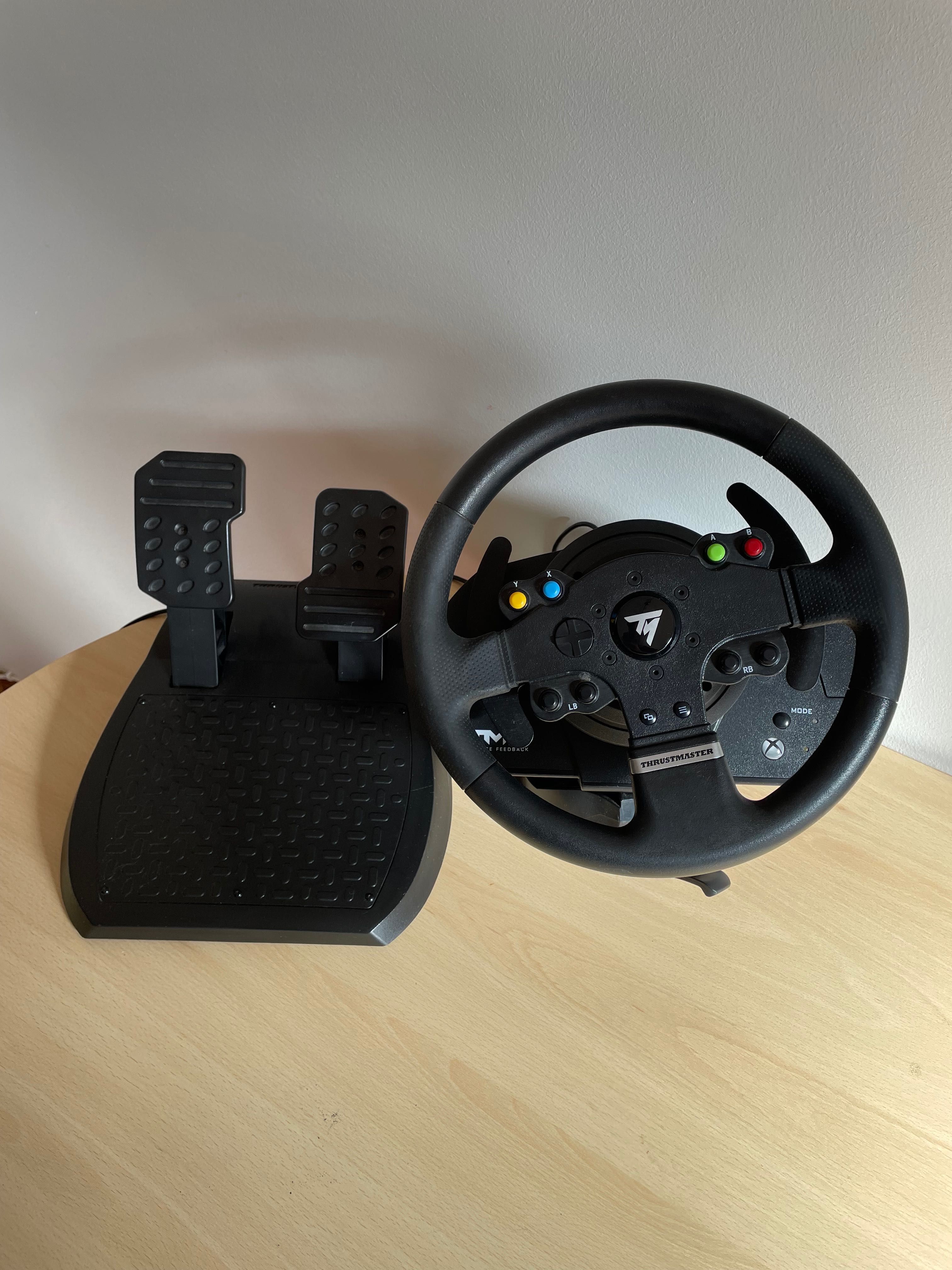 Volante Thrustmaster TMX