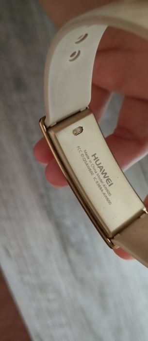 Фитнес браслет Хуавей